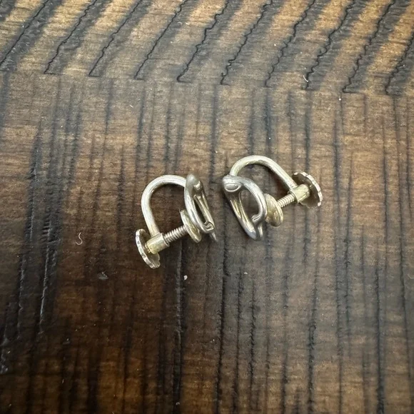 Authentic Tiffany & Co. Open Heart Earrings Crip-On Sterling Silver Elsa Peretti - Picture 3 of 7